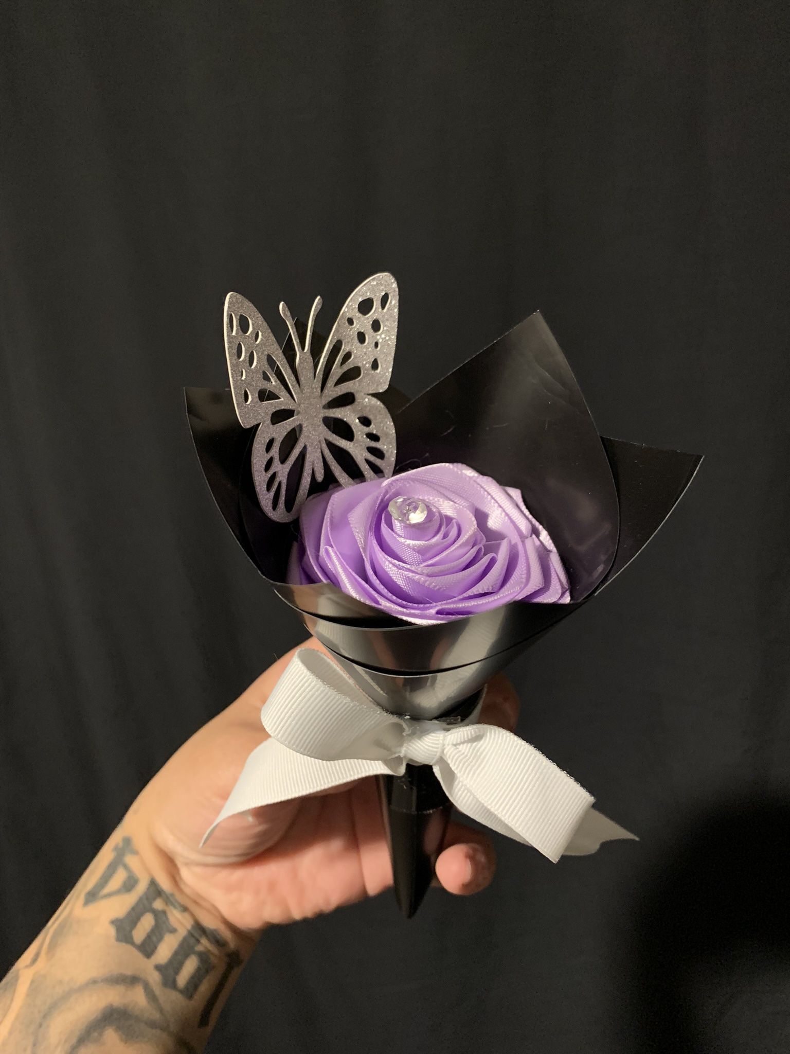 Ribbon Rose Bouquets/ Ramos Eternos Buchones