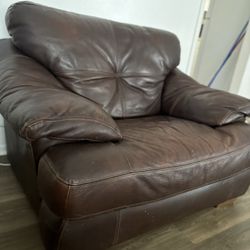 Chair (brown) 