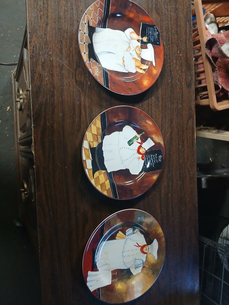 Collectible plates.$20 For All