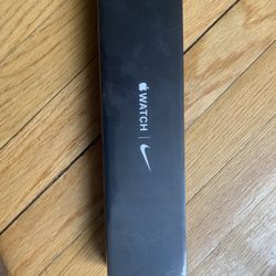 Apple Watch Nike Series 6 (GPS + Cellular) with Nike Sport Band 44mm Space Gray Aluminum Case