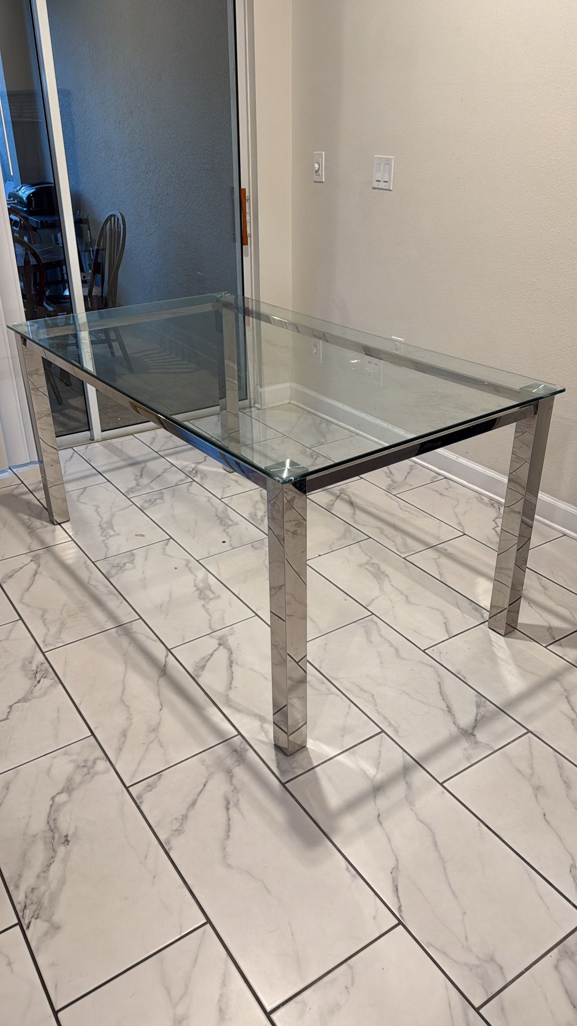 Rooms To Go Glass Dining Table