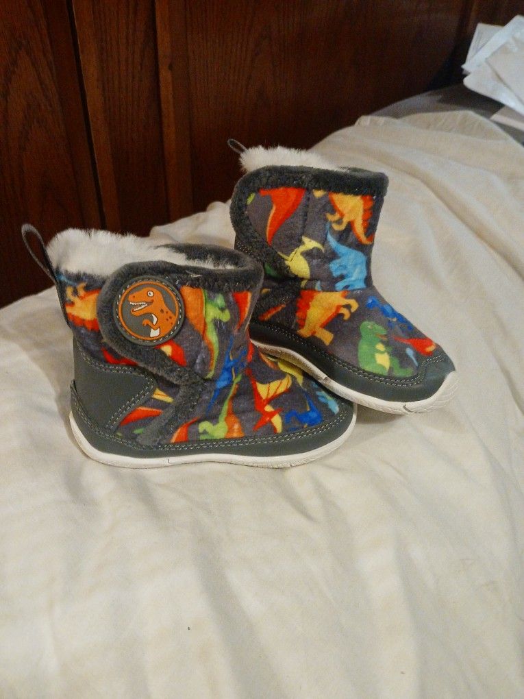 Dino Sleppers