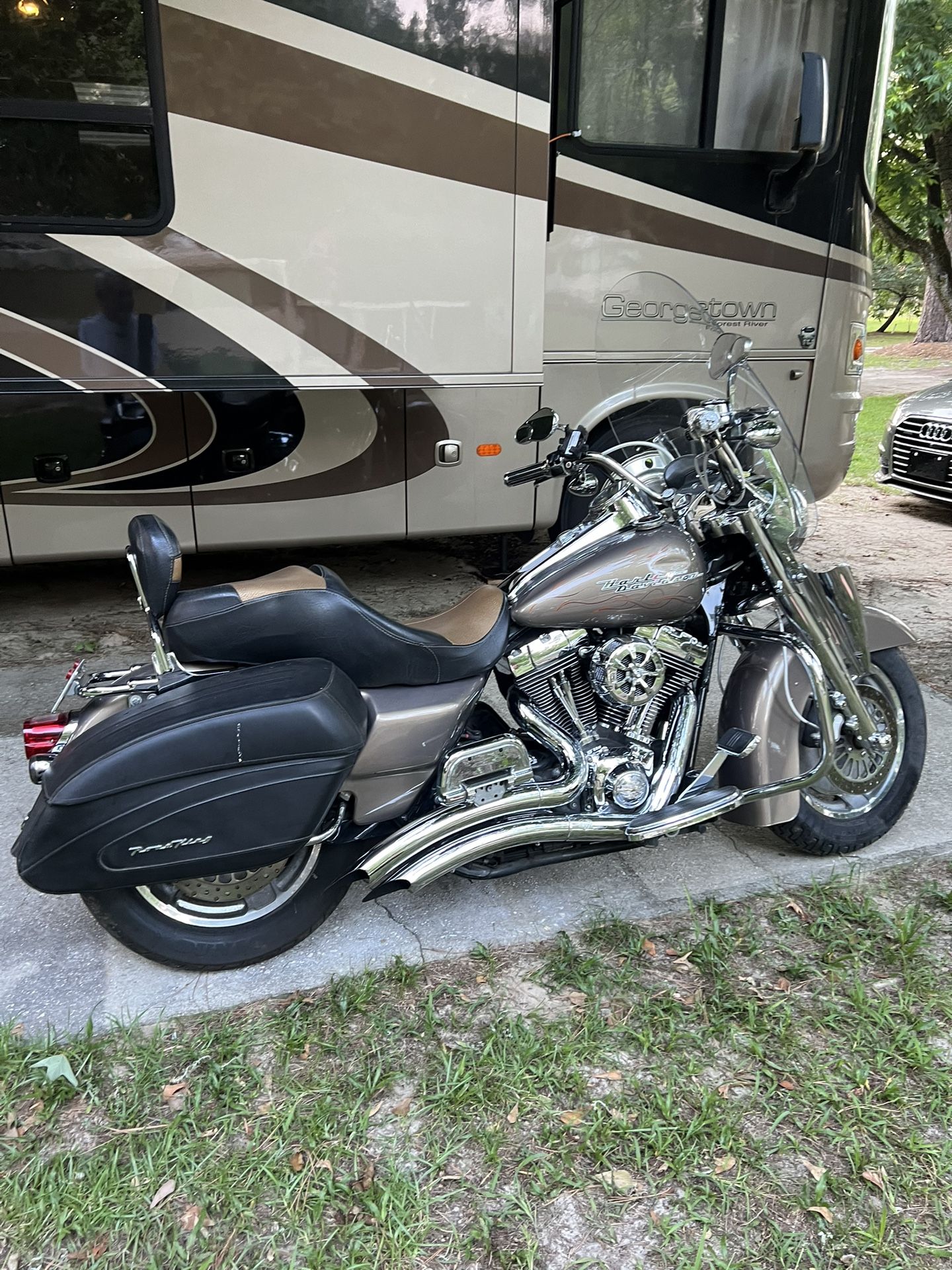 2005 Harley Davidson FLHRSI (Road King)