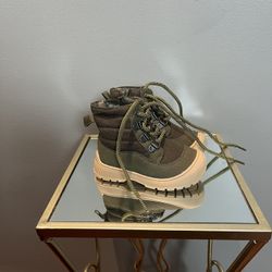 Toddler Olive Green Hiking Boots Size 5