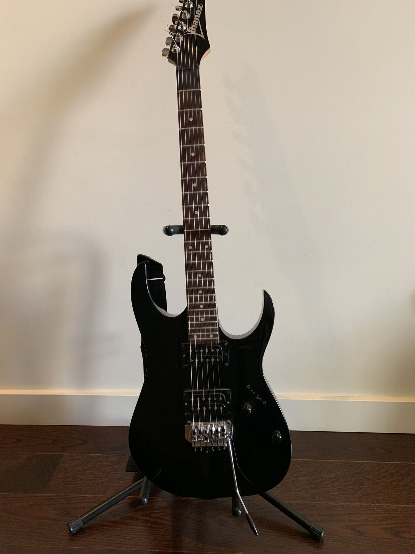 Ibanez RG120 Right-Handed Electric Guitar