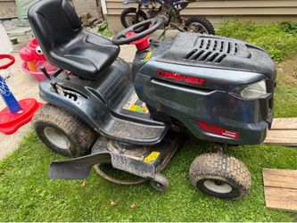 Riding lawnmower
