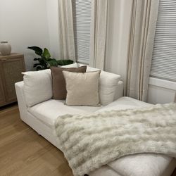 Castlery - Dawson Corner Sofa with Ottoman – Like New!