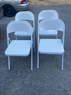Set of 4 gray Metal Folding Chairs ( excellent
