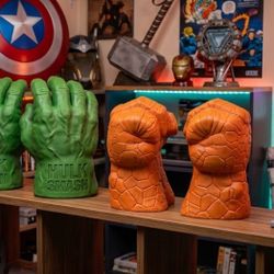 "IT'S CLOBBERIN' TIME!" Rare 2004 Toy Biz The Thing Electronic Power Punch Hands