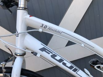 Fuji Absolute 3.0 LE Women s Flat Bar Road Bike Performance