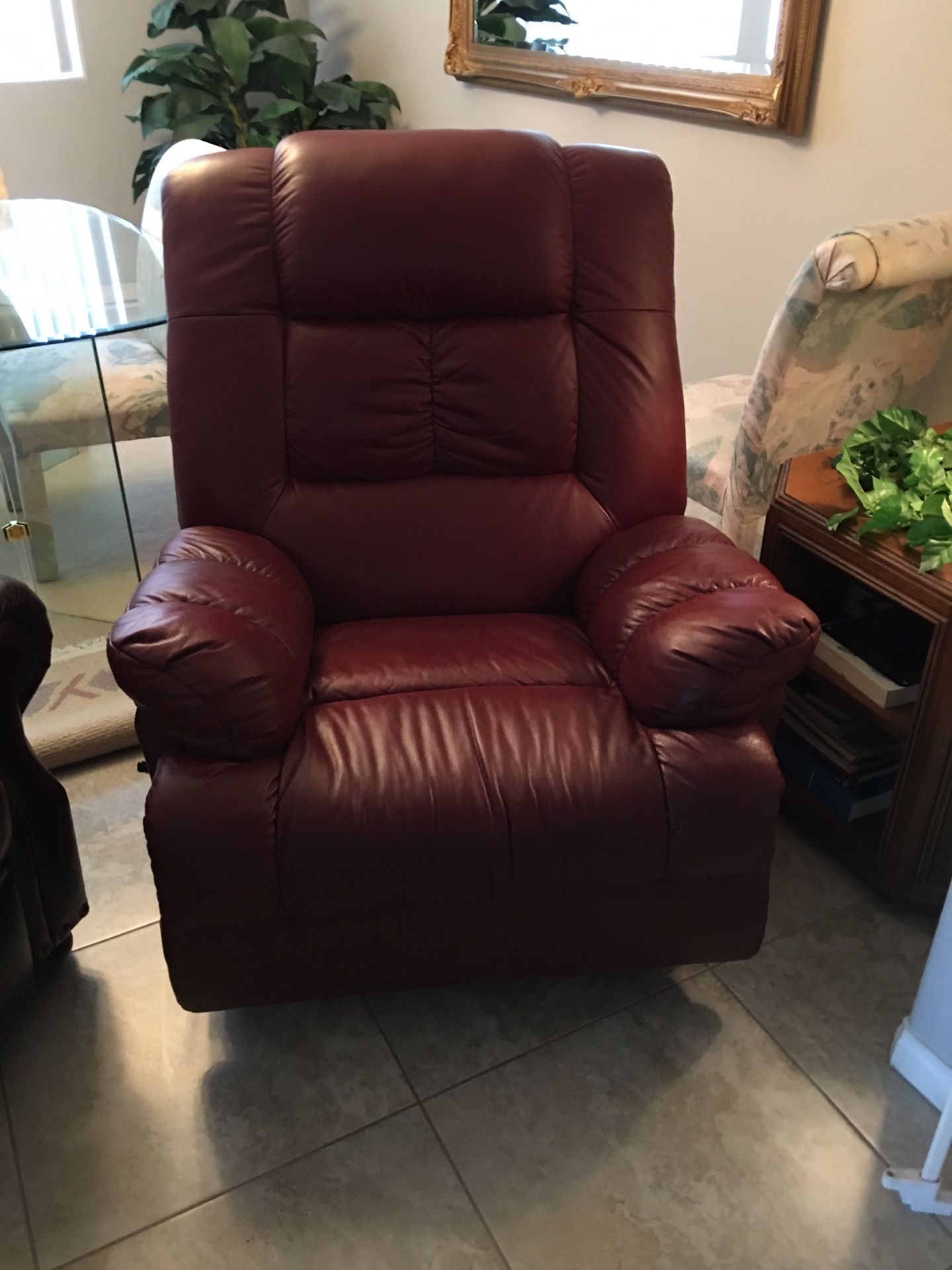 2 Recliners in Excellent Condition for Sale in Las Vegas, NV OfferUp