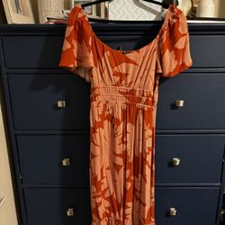 Beachy dress/ cute back/flutter sleeves 