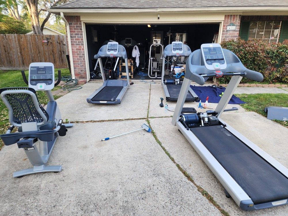 932i Precor Treadmills