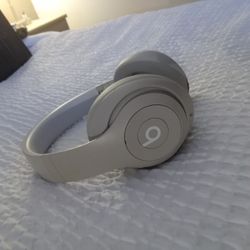 Beats Studio Pro Wireless Headphones (Sandstone)