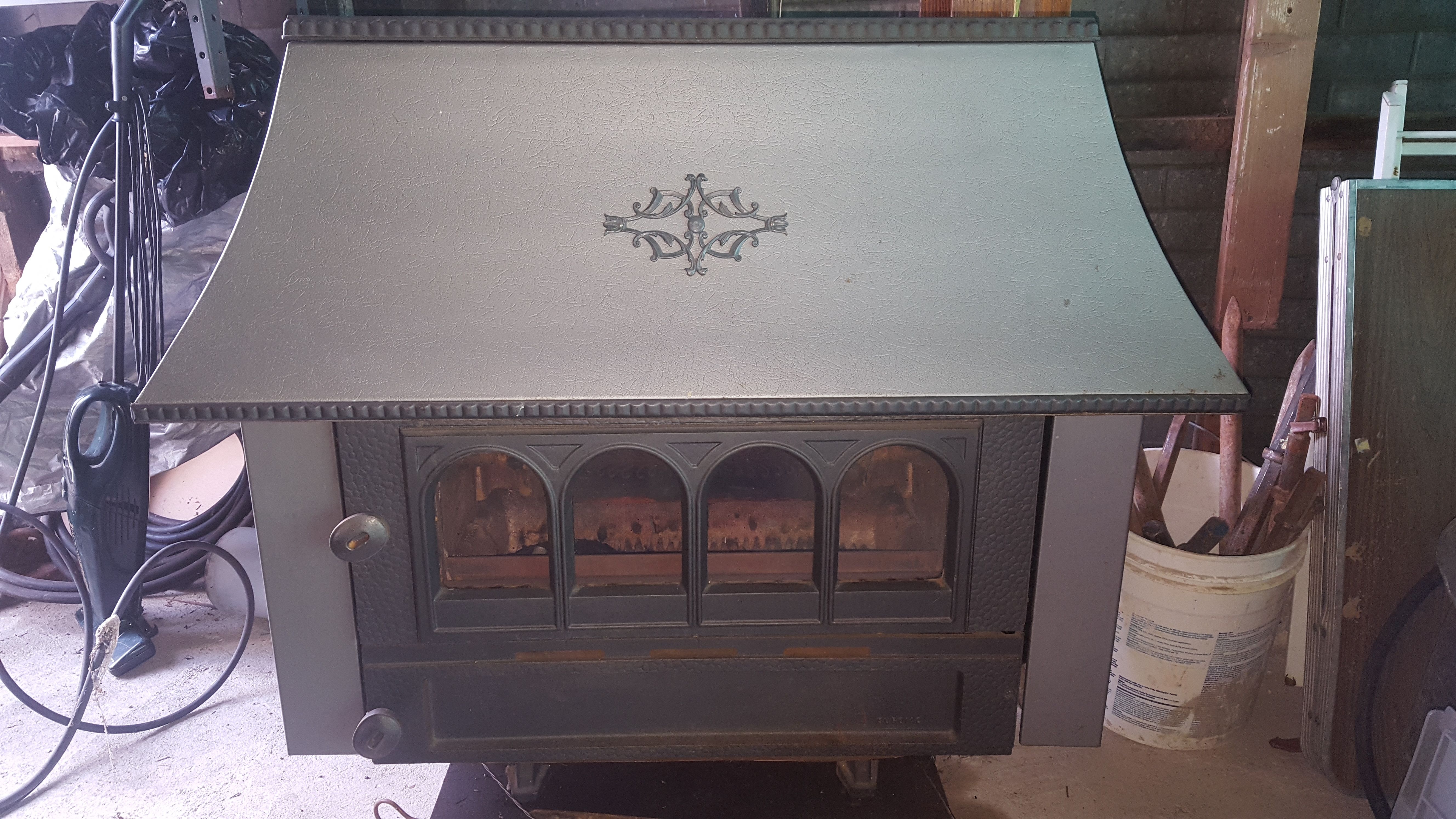 Jotul / Surdiac 515/715 COAL STOVE Hopper Fed Hand-Fired LIGHTLY-USED for  Sale in Reading, PA - OfferUp