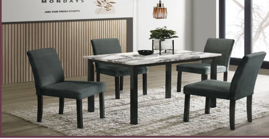 Dining Table Set Brand New In 