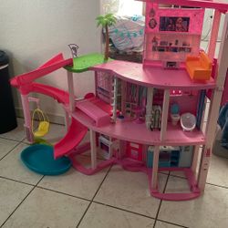 Barbie Doll House 