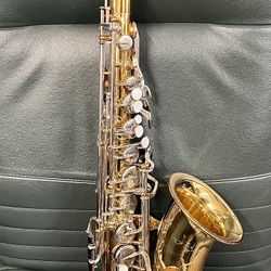 Vito Alto Saxophone w/ Hardshell Case
