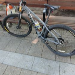 Trek Marlin 6 Mountain Bike 
