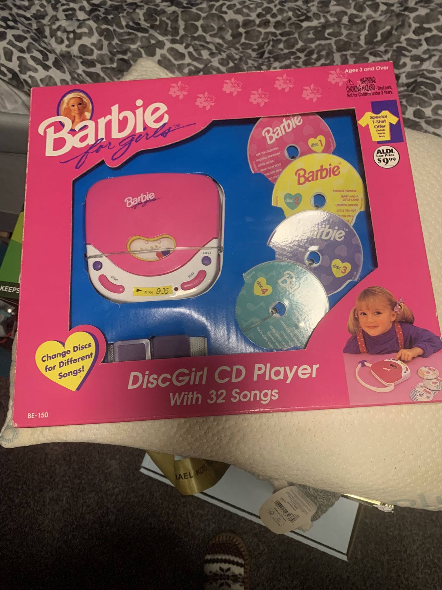 1995 Barbie DiscGirl CD Player With 32 Songs 