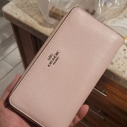 Coach Leather Wallet Very Light Pink 