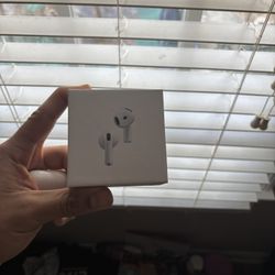 AirPods 4th Gen