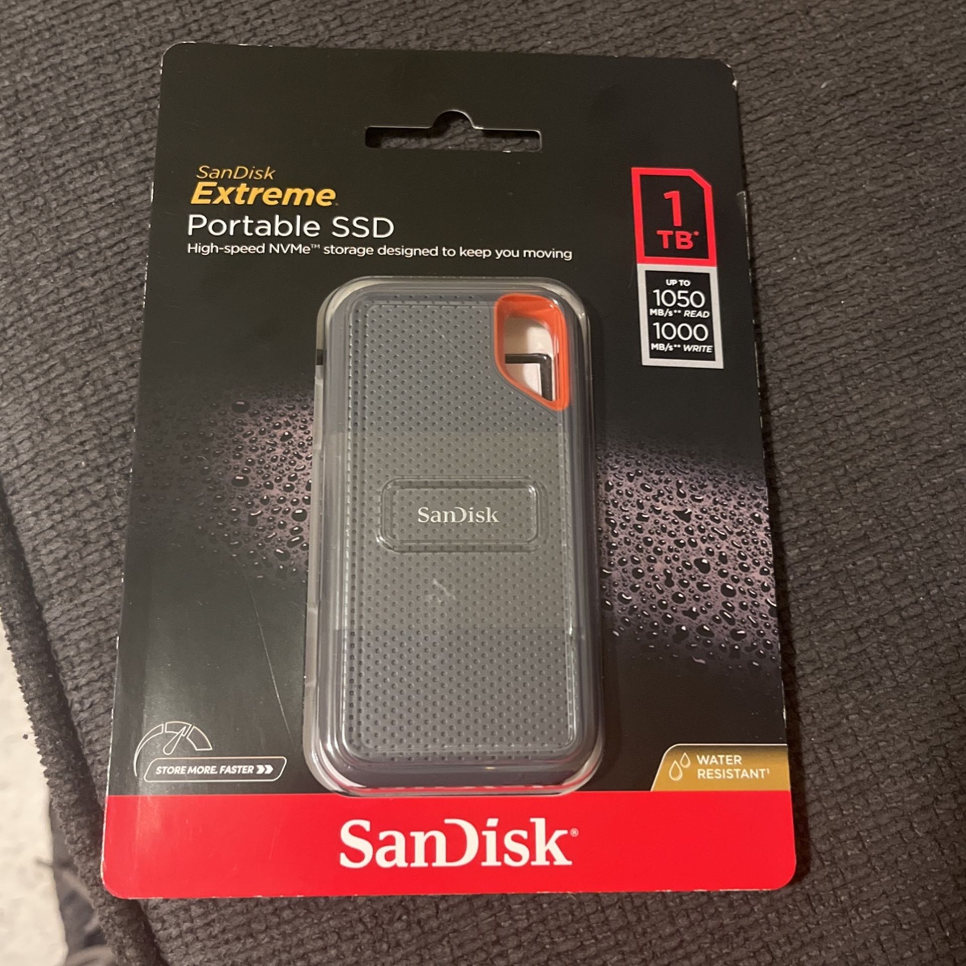 SanDisk Extreme 1TB Portable External SSD Flash Storage Drive