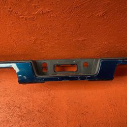 2015 - 2021 Chevrolet Colorado GMC Canyon Rear Bumper OEM (contact info removed)6
