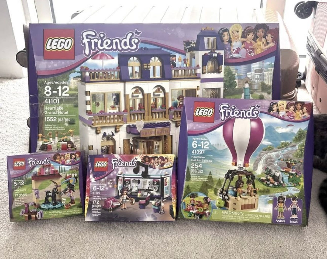 4 2015-2016 RETIRED LEGO FRIENDS SETS