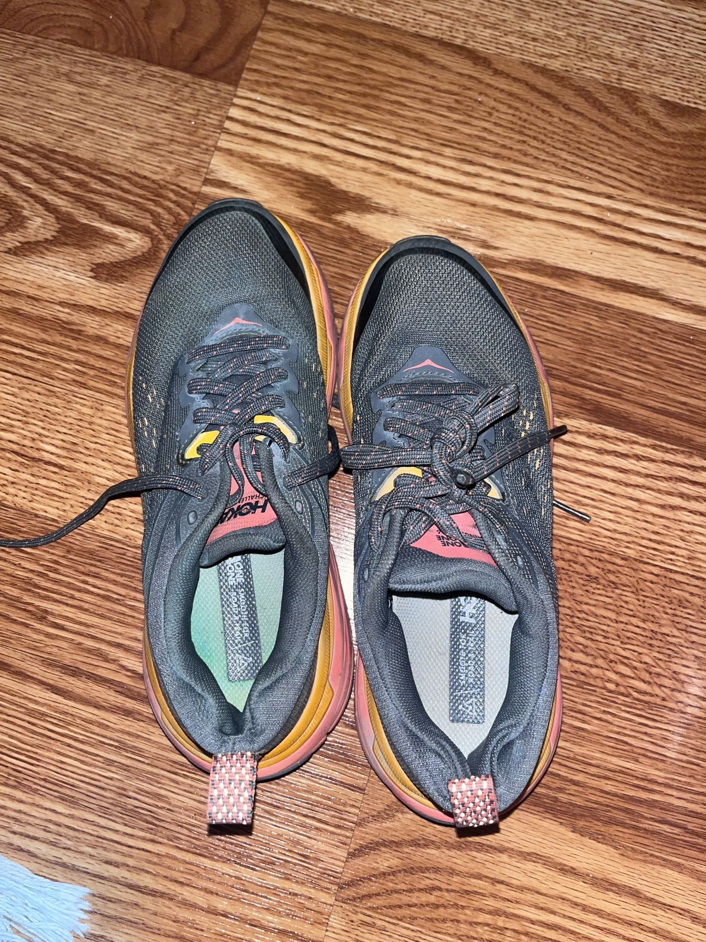 Hoka Shoes Size 6