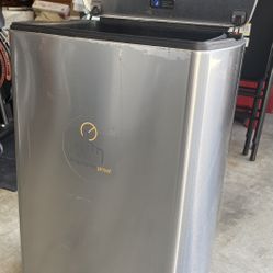 Simple Human Kitchen Trash Can