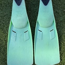 Sea Quest Fins Size 10-11