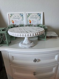 Cake stand new