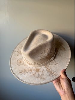 Size 7 women’s custom hat