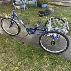 3 MONTHS OLD  SUN BICYCLES TRADITIONAL 24 7-SPEED TRIKE