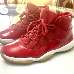 Air Jordan 11 Retro Win Like 96 Gym Red - Used Good Condition Size 11