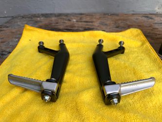 Yamaha R1 2018 2017 2019 rear footrest footpegs pair