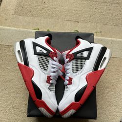 Jordan 4 Fire Red 6.5Y