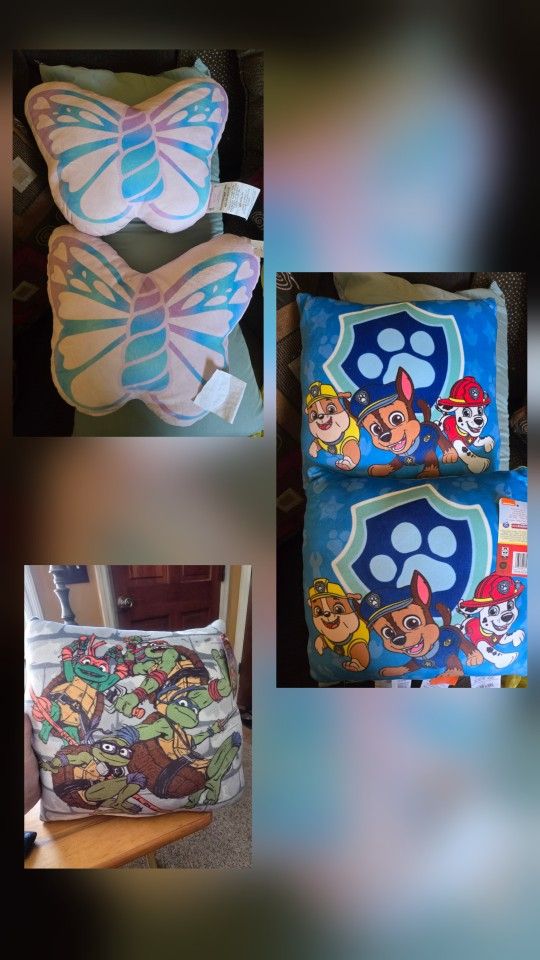🆕️NEW SQUISHY PILLOWS $6 EACH
