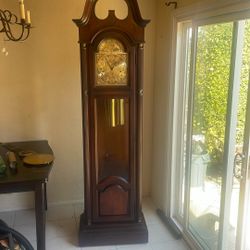 Howard Miller Syndell Grandfather Clock