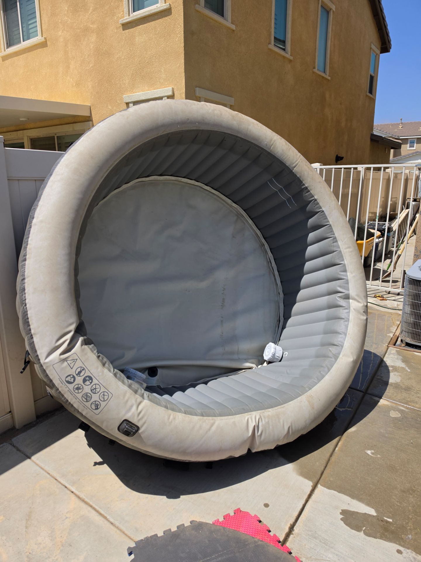 Intex jacuzzi