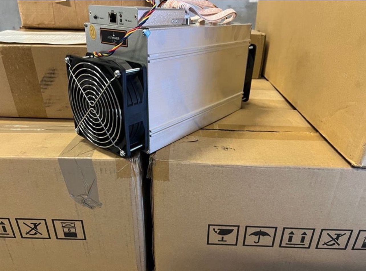 Cryptocurrency ASIC Miner Bitmain Antminer + PSU Power Unit (all NEW IN BOX)!