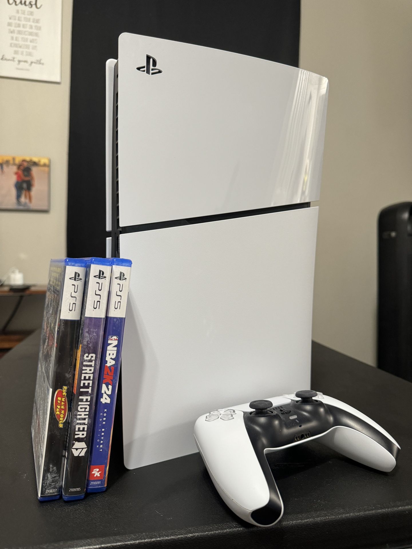 Playstation 5 Disc version with three games 