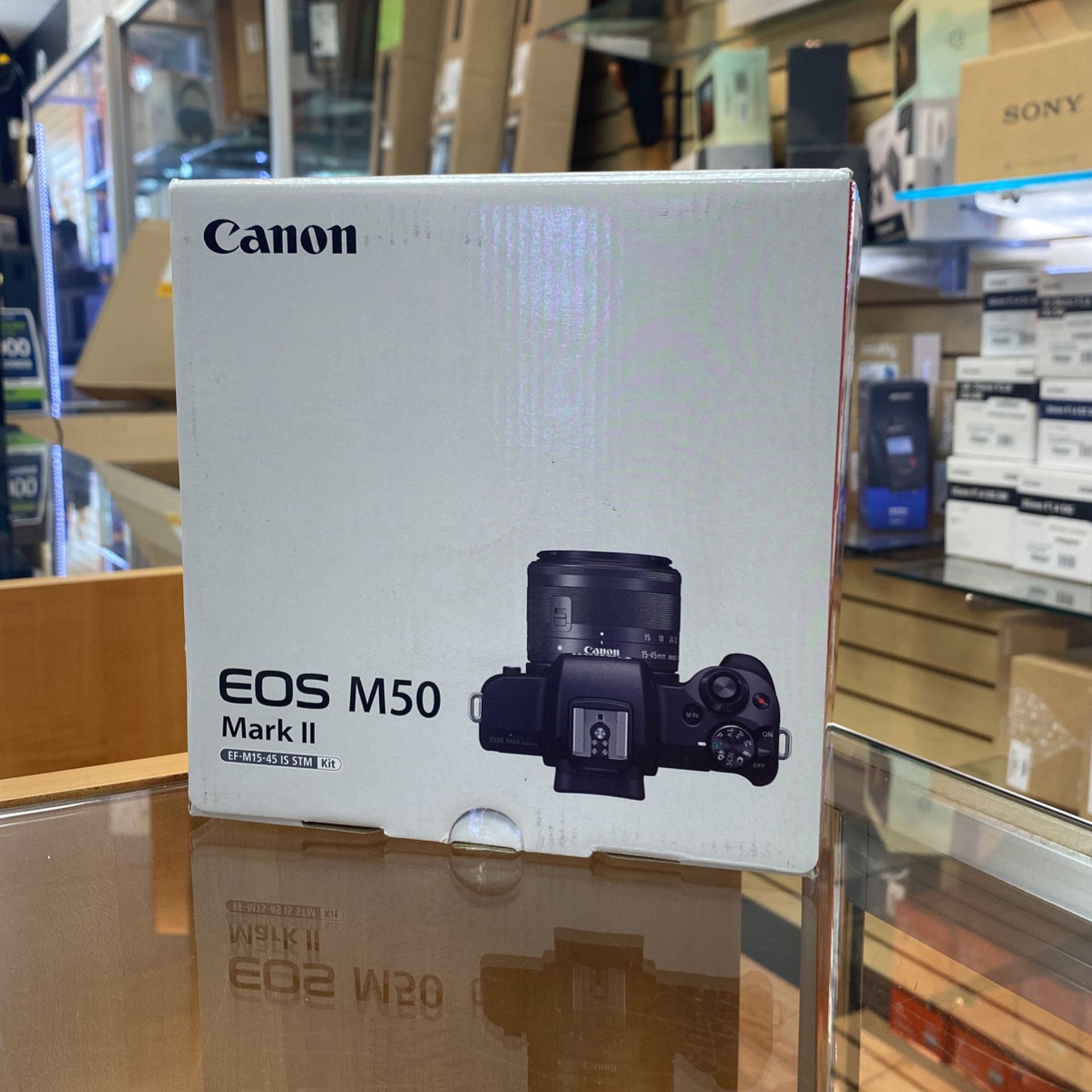 Canon M50 Mark II With 15-45mm Lens 