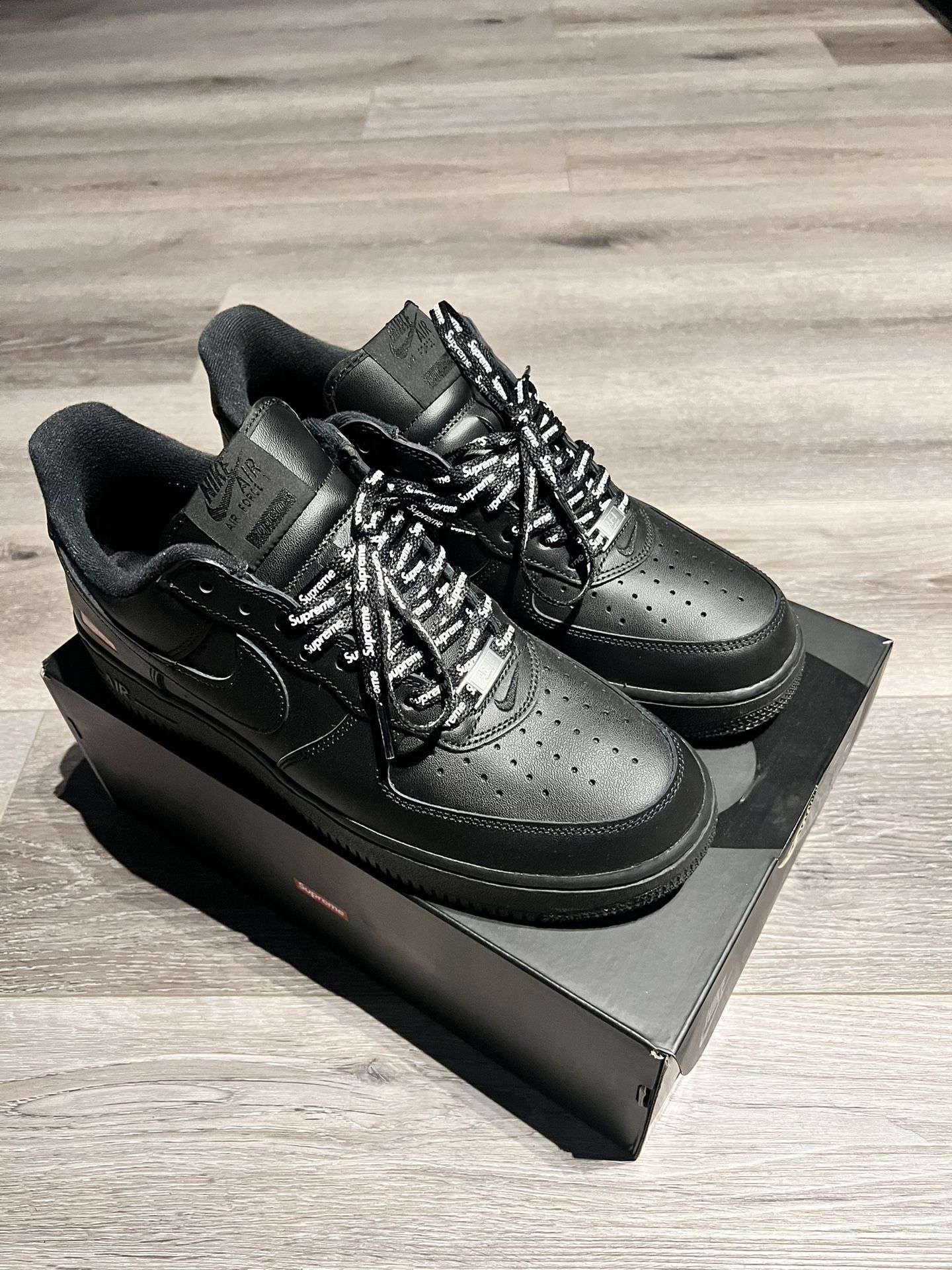 Supreme Nike Air Force 1