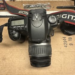 Cannon DSLR EOS digital camera