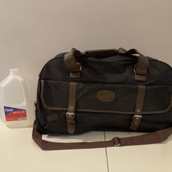 NEW Travel Bag Carry-On w/ Wheels Adj Shoulder Strap 20” x 9 3/4” x 12 1/2”H Bella Russo 