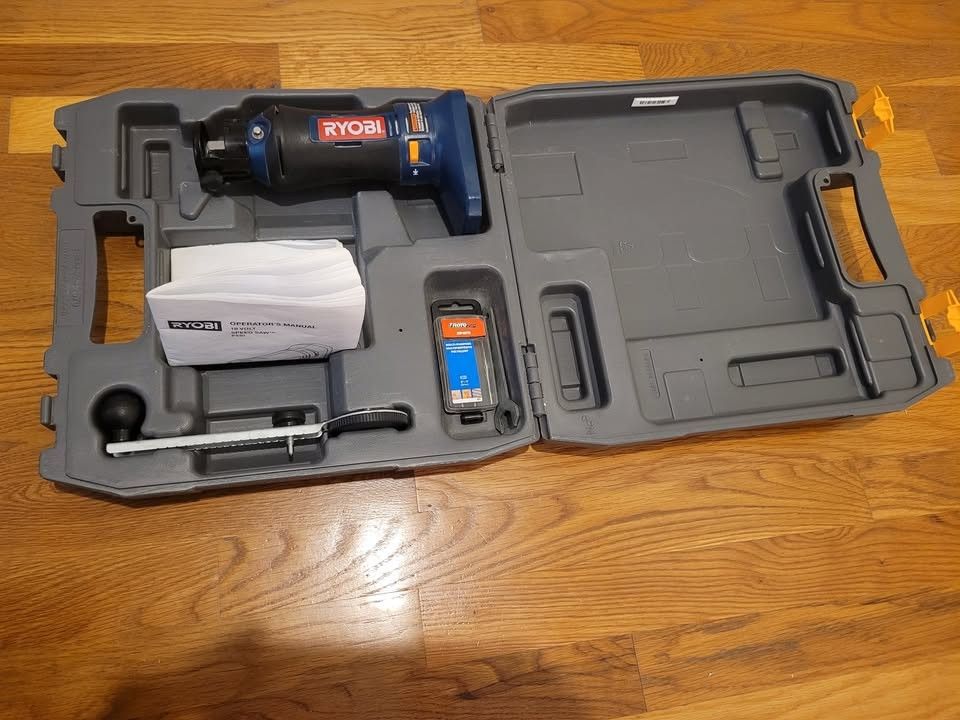 RYOBI P530 18V ONE+ ZIP SPEED SAW KIT WITH CIRCLE CUTTER & CASE - TOOL ONLY