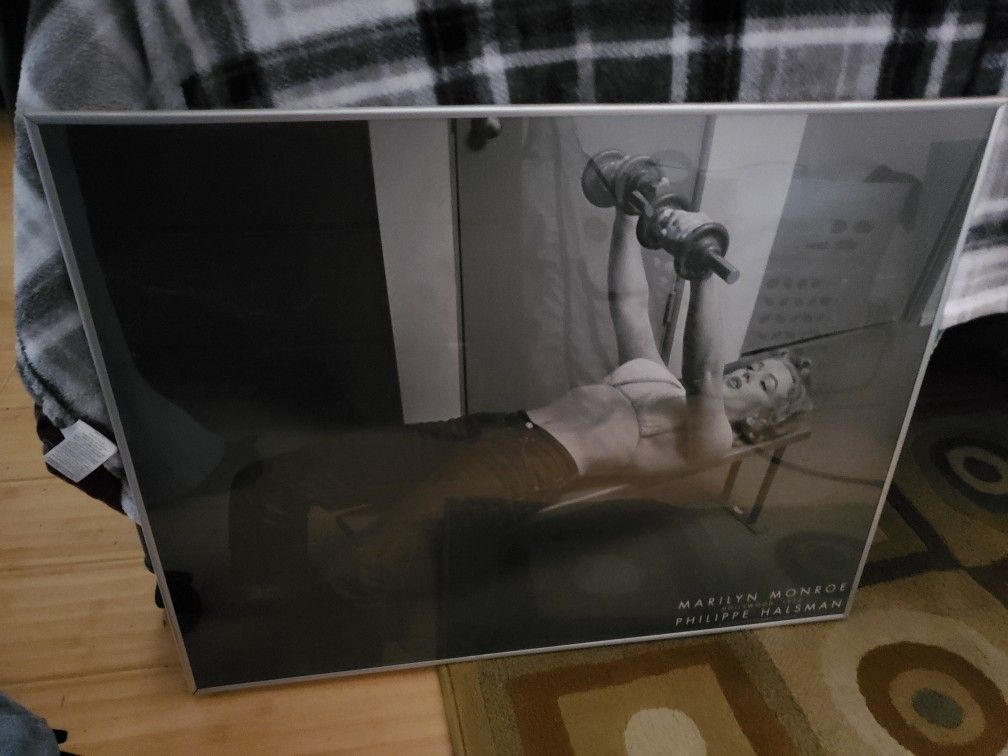 Framed Marilyn Monroe Poster