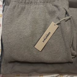 Essentials Shorts Dark Oatmeal